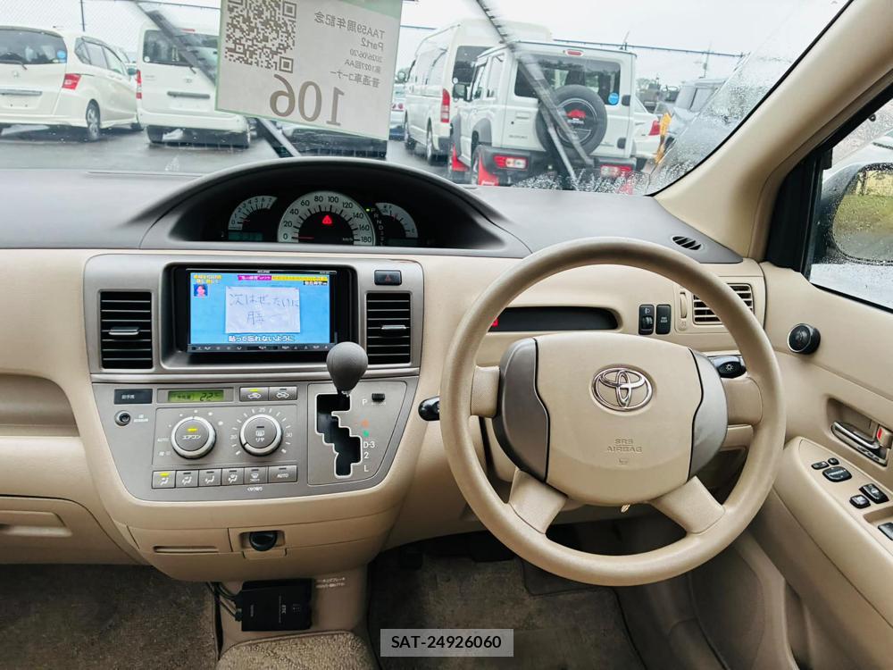 Toyota RAUM 2007-06 7550577-13