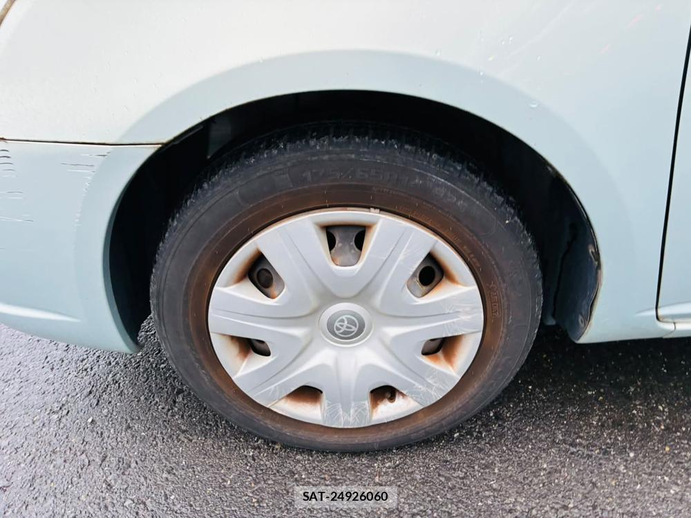 Toyota RAUM 2007-06 7550577-29