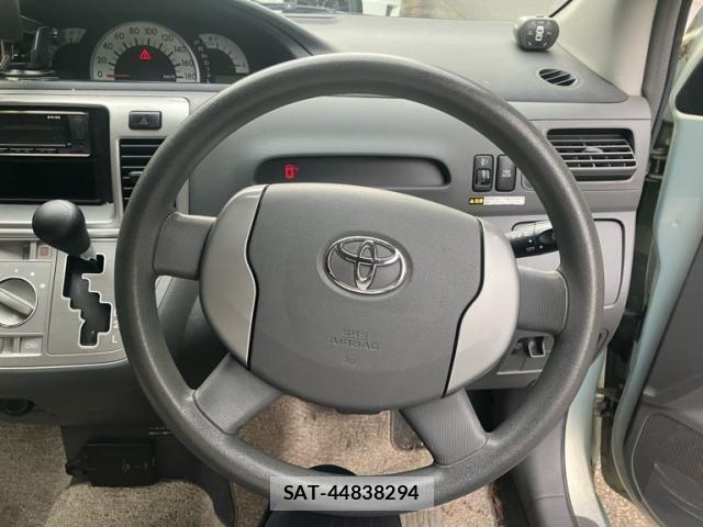 Toyota RAUM 2005-05 7963511-16