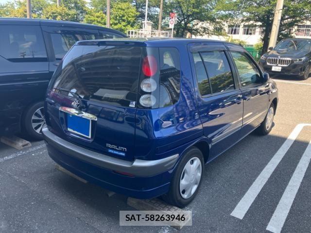 Toyota RAUM 2001-09 8231577-3