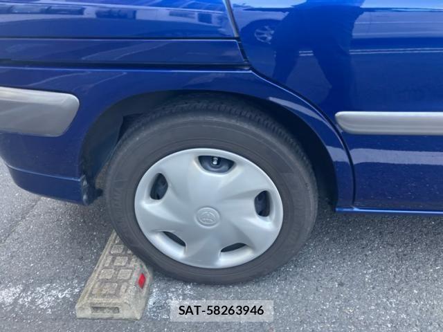 Toyota RAUM 2001-09 8231577-5