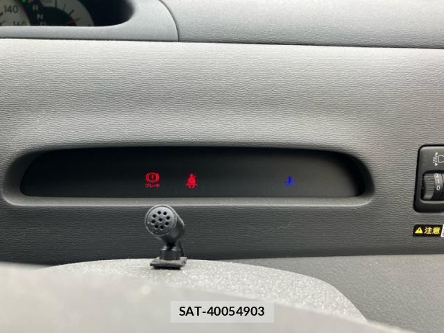 Toyota RAUM 2005-12 8246485-17
