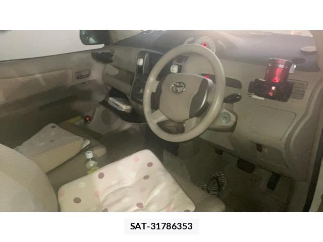 Toyota RAUM 2007-08 8334448-9