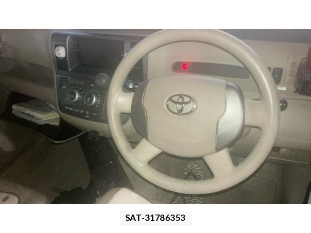 Toyota RAUM 2007-08 8334448-12