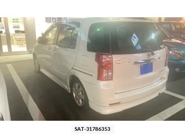 Toyota RAUM 2007-08 8334448-4