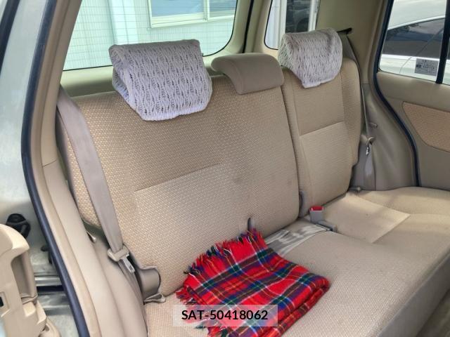 Toyota RAUM 2009-09 8372105-9