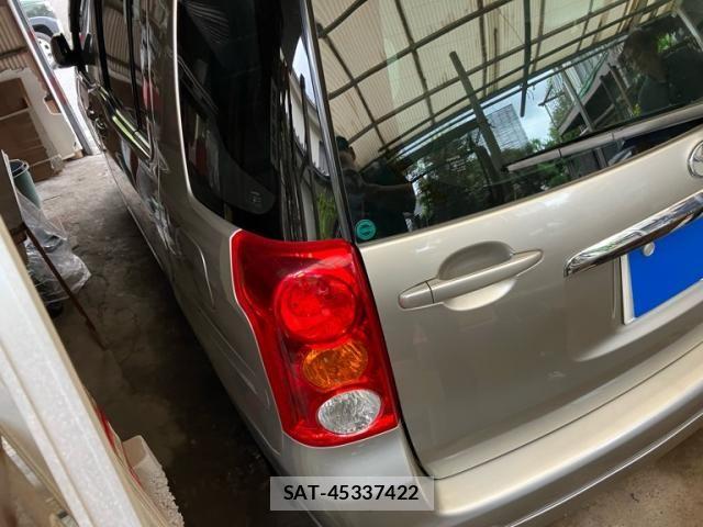 Toyota RAUM 2003-09 8438706-2
