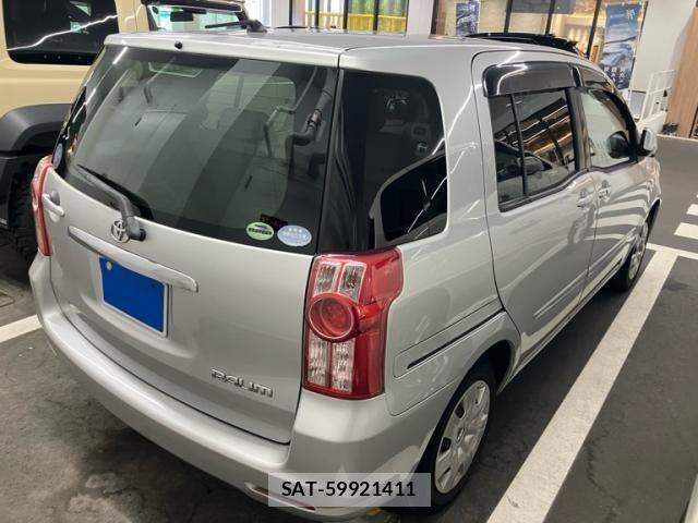 Toyota RAUM 2007-04 8526939-3