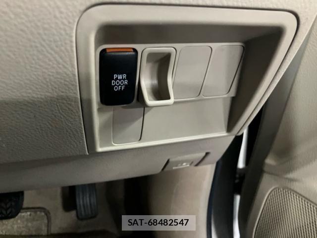 Toyota RAUM 2003-09 8661227-20