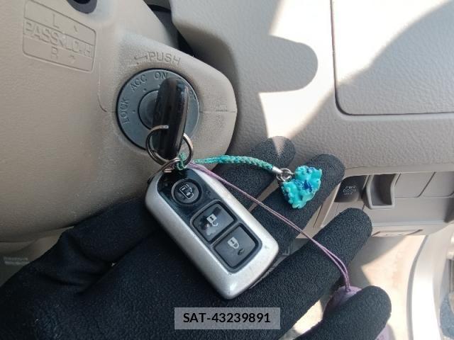 Toyota RAUM 2006-08 8745473-6