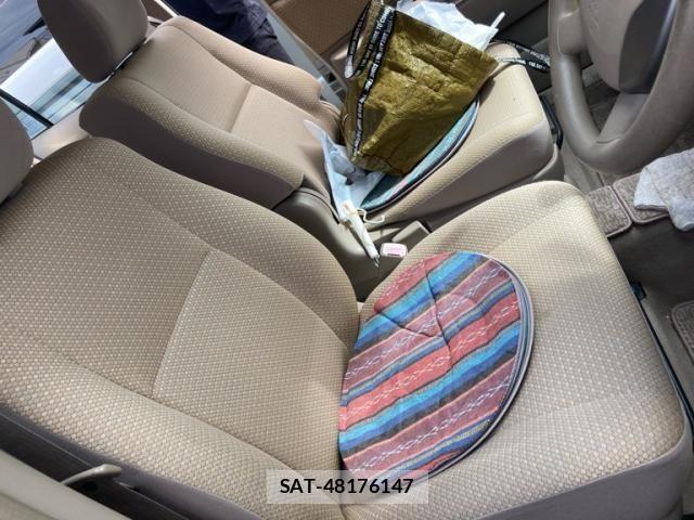 Toyota RAUM 2007-09 8884242-18
