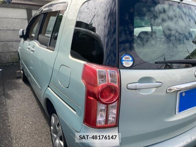 Toyota RAUM 2007-09 8884242-1