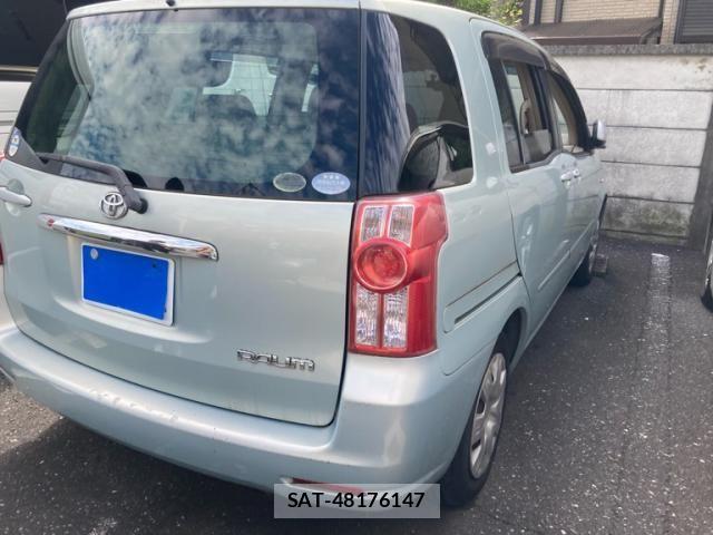 Toyota RAUM 2007-09 8884242-5