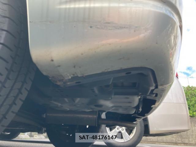 Toyota RAUM 2007-09 8884242-7