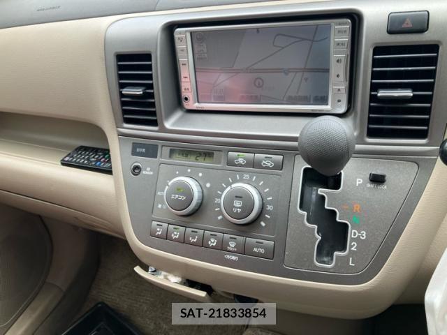 Toyota RAUM 2007-07 8037867-17