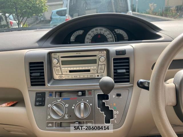 Toyota RAUM 2009-03 8781795-19
