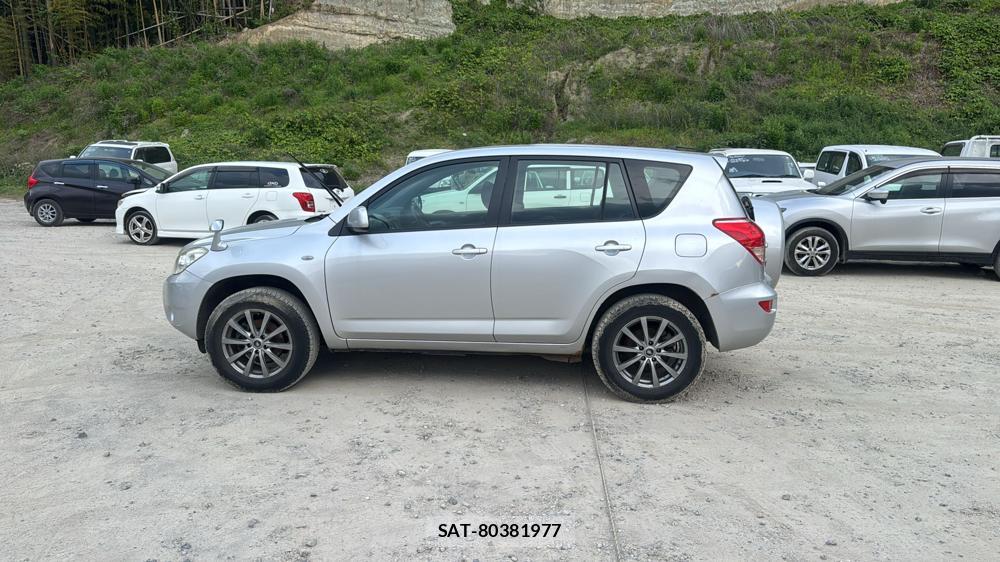 Toyota RAV4 2007 6133431-1