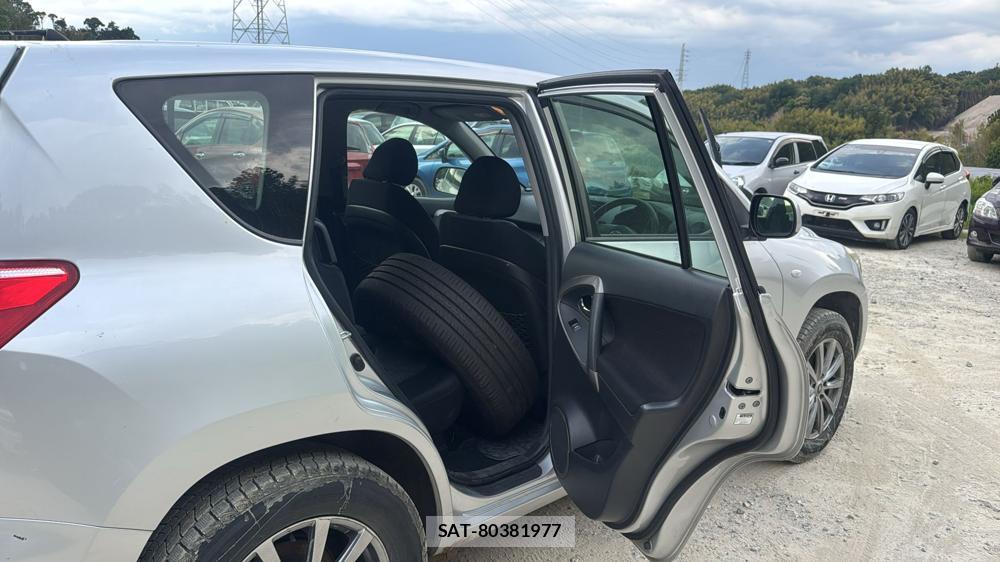 Toyota RAV4 2007 6133431-8