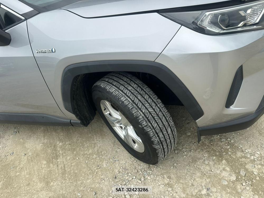 Toyota RAV4 2022-06 7840159-28