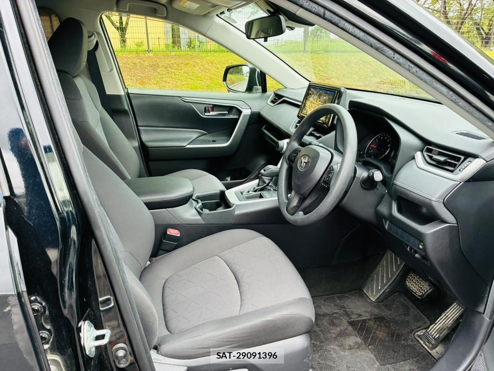 Toyota RAV4 2020-03 8589832-11