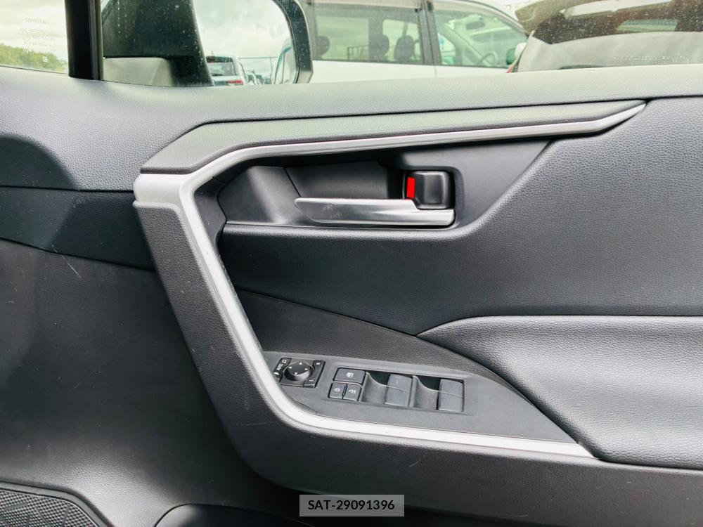 Toyota RAV4 2020-03 8589832-22