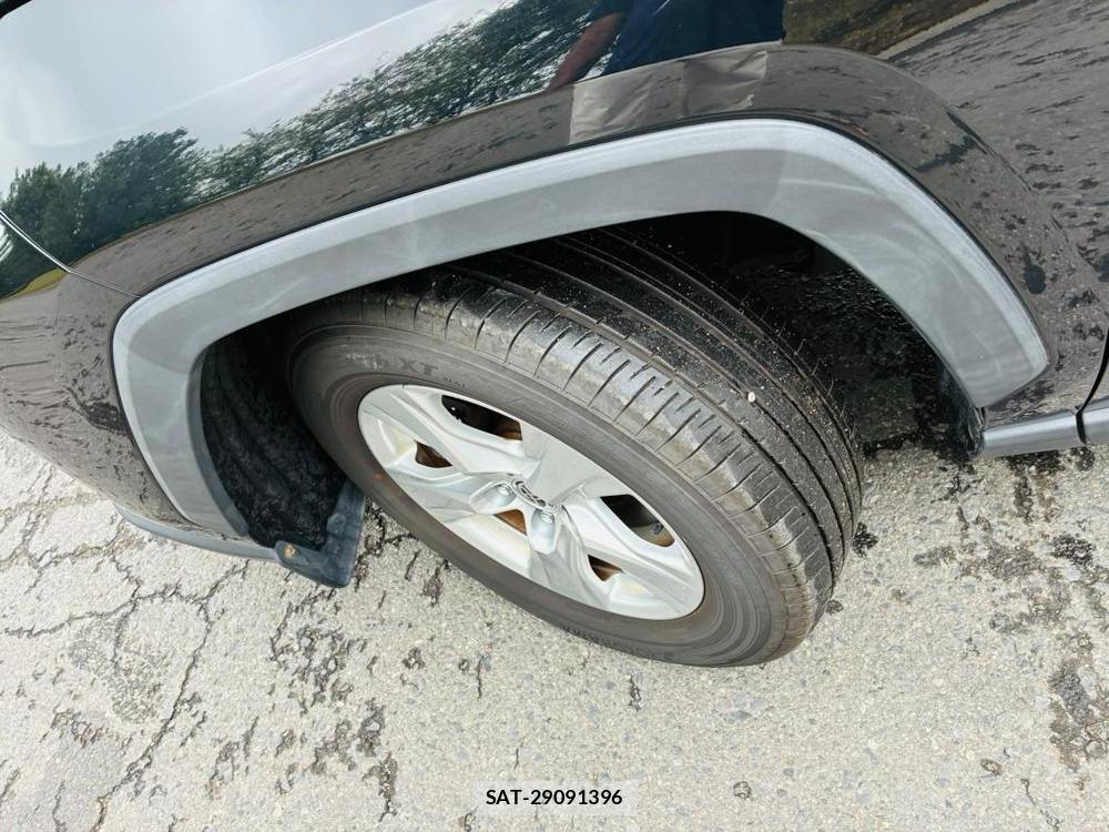 Toyota RAV4 2020-03 8589832-32