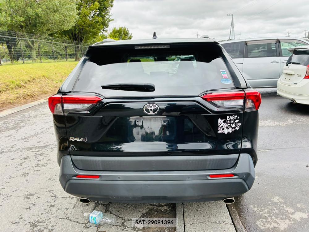 Toyota RAV4 2020-03 8589832-3