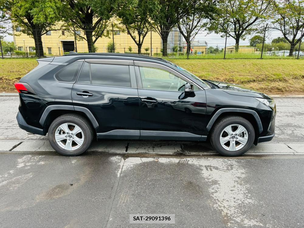 Toyota RAV4 2020-03 8589832-5