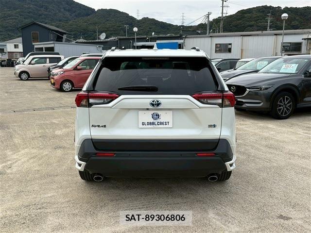 Toyota RAV4 2021-07 4329964-11