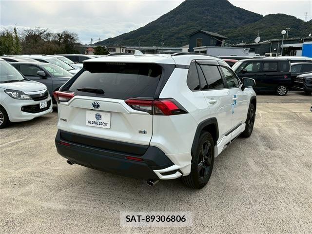 Toyota RAV4 2021-07 4329964-12