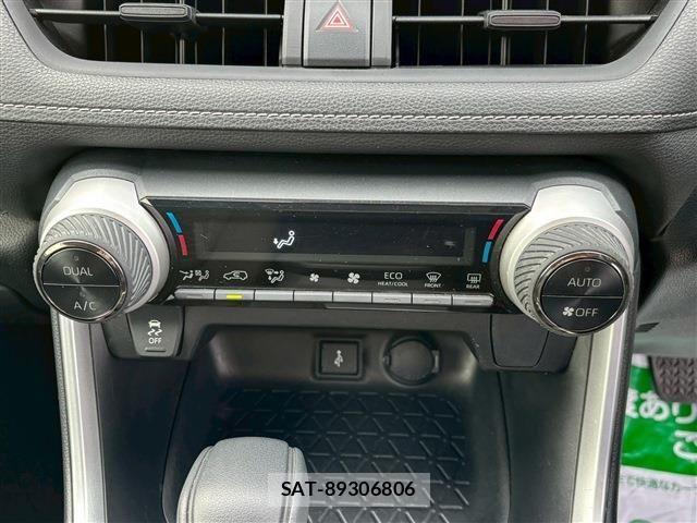 Toyota RAV4 2021-07 4329964-20