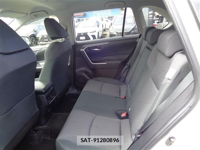 Toyota RAV4 2020-07 4640644-11