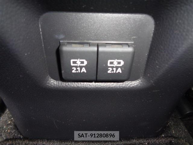 Toyota RAV4 2020-07 4640644-14
