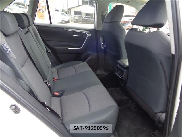 Toyota RAV4 2020-07 4640644-17