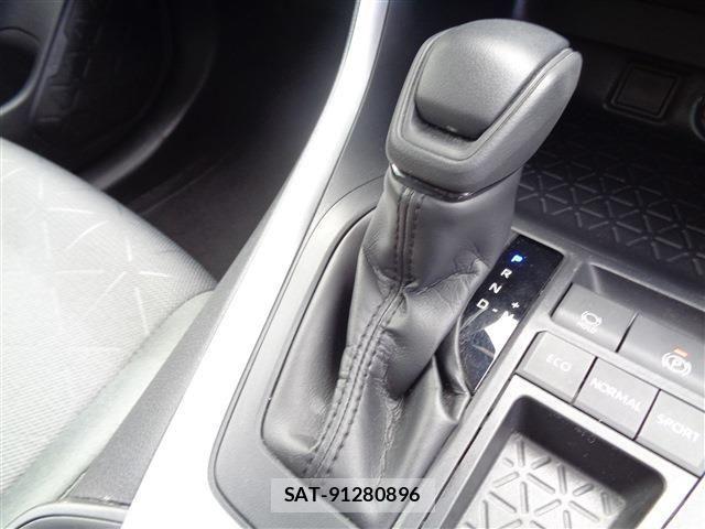 Toyota RAV4 2020-07 4640644-23
