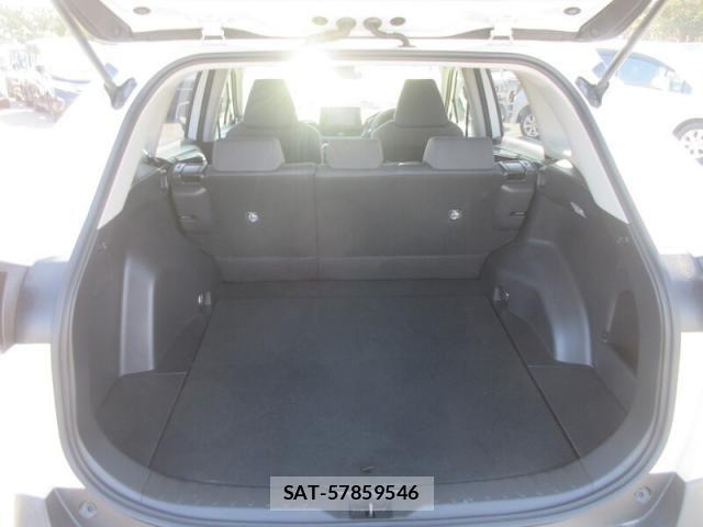 Toyota RAV4 2019-07 4979511-11