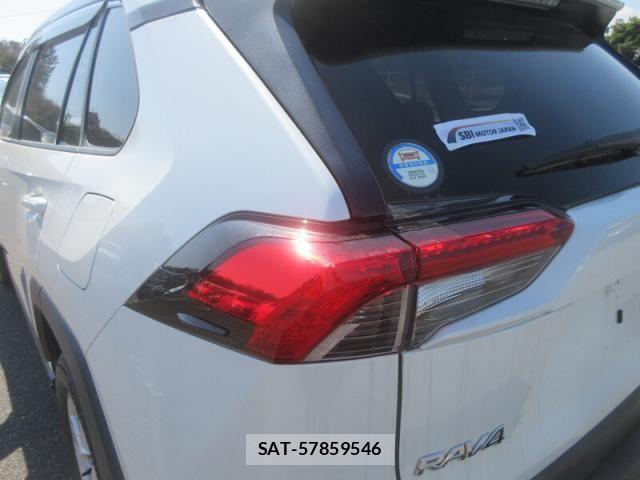 Toyota RAV4 2019-07 4979511-14