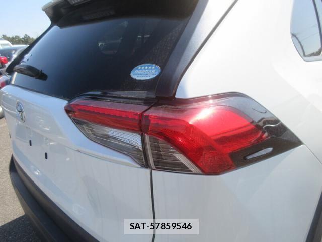 Toyota RAV4 2019-07 4979511-15