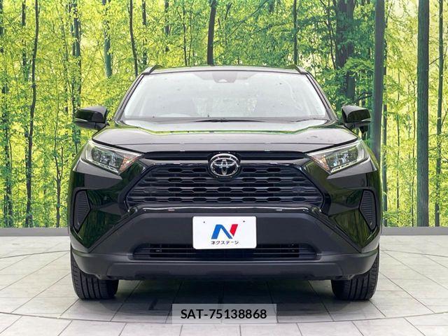 Toyota RAV4 2022-02 5876636-13
