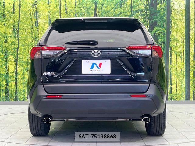 Toyota RAV4 2022-02 5876636-14