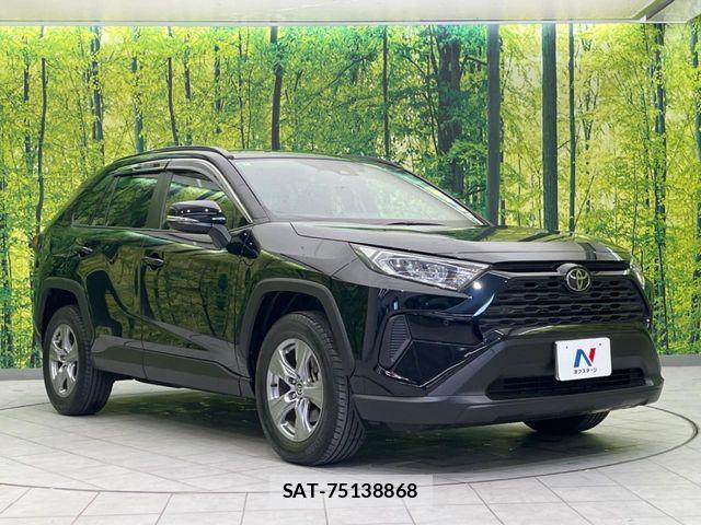 Toyota RAV4 2022-02 5876636-15