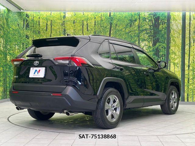 Toyota RAV4 2022-02 5876636-16