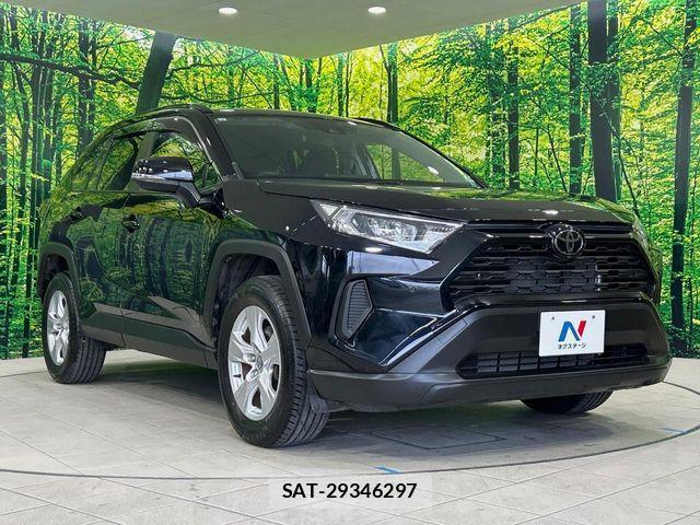 Toyota RAV4 2019-07 6614389-15