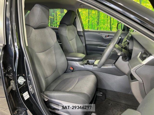 Toyota RAV4 2019-07 6614389-7