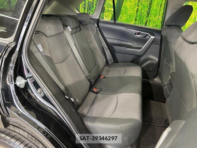 Toyota RAV4 2019-07 6614389-8