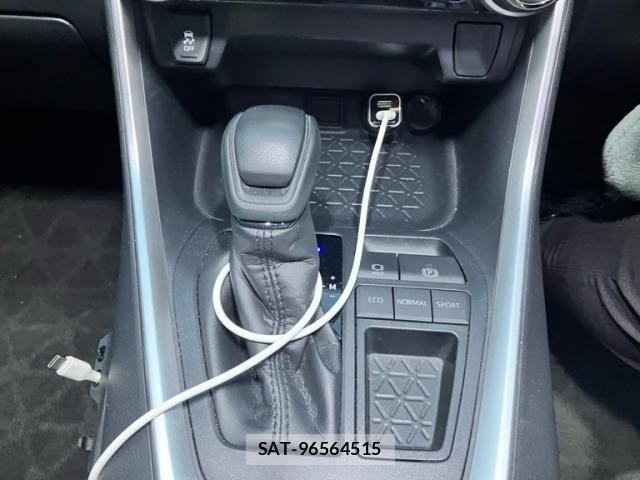 Toyota RAV4 2020-07 6642299-22