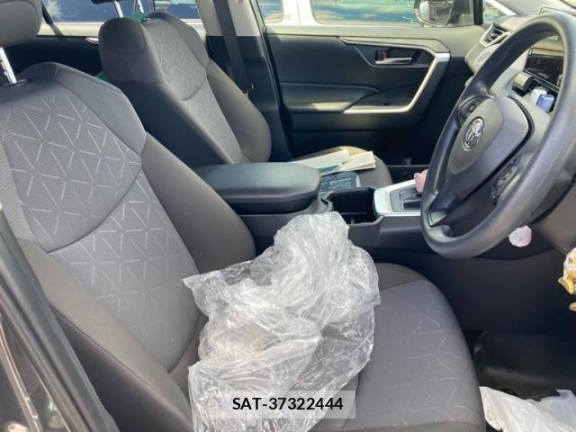 Toyota RAV4 2024-02 6642301-13