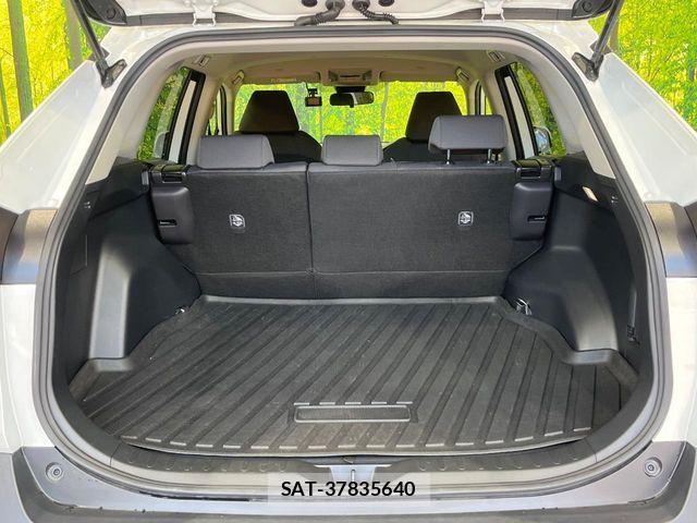 Toyota RAV4 2022-12 6677702-9