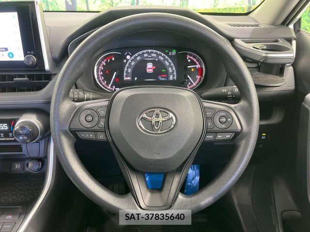 Toyota RAV4 2022-12 6677702-10