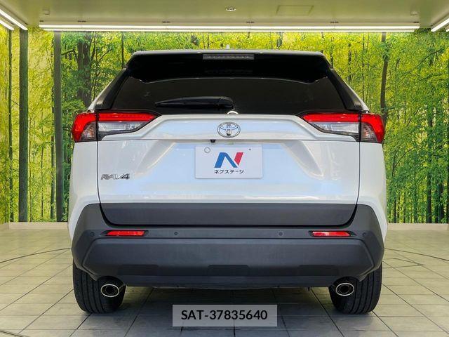 Toyota RAV4 2022-12 6677702-14